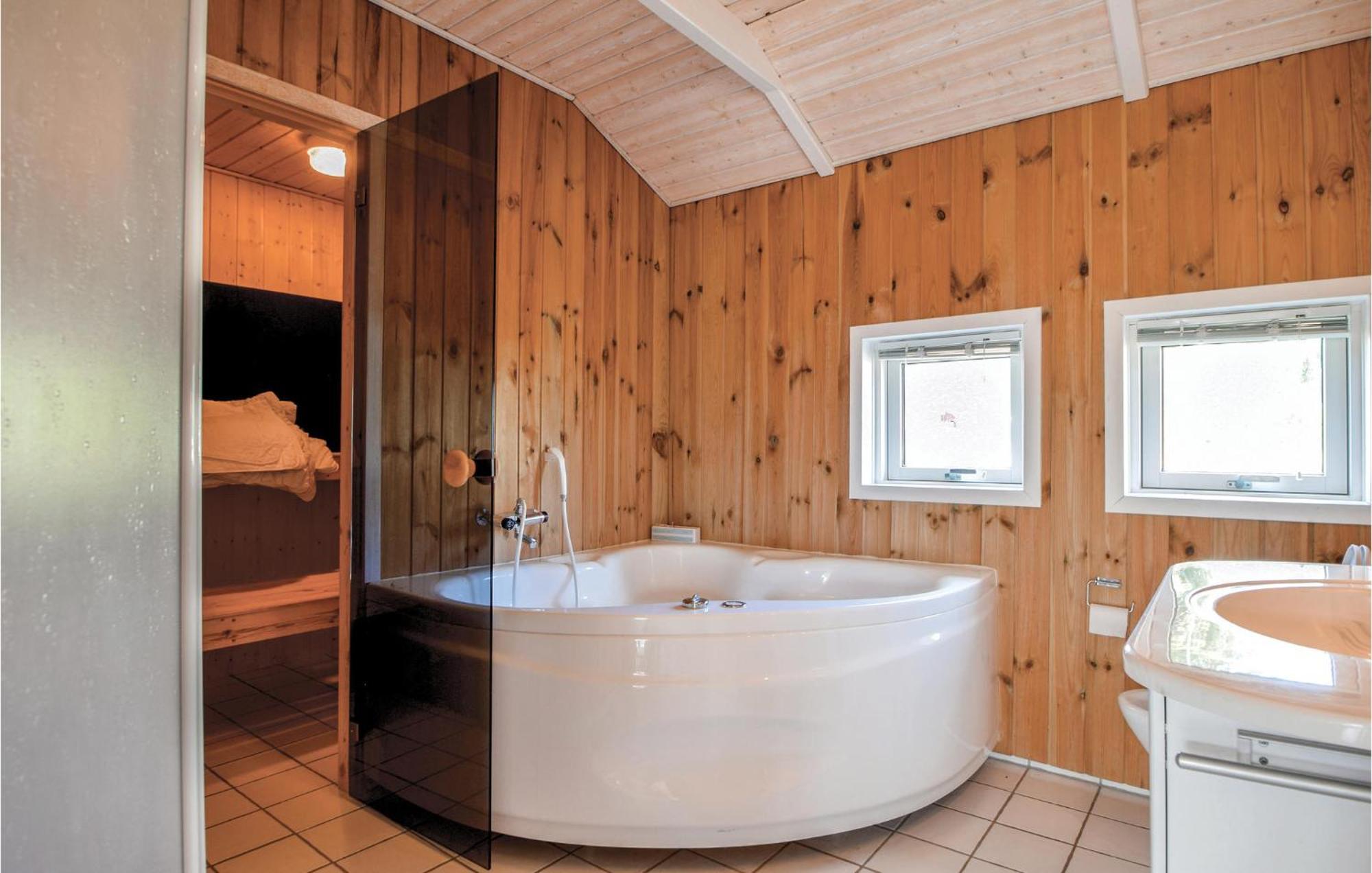 Amazing Home In Bjert With Wifi Binderup Strand Dış mekan fotoğraf